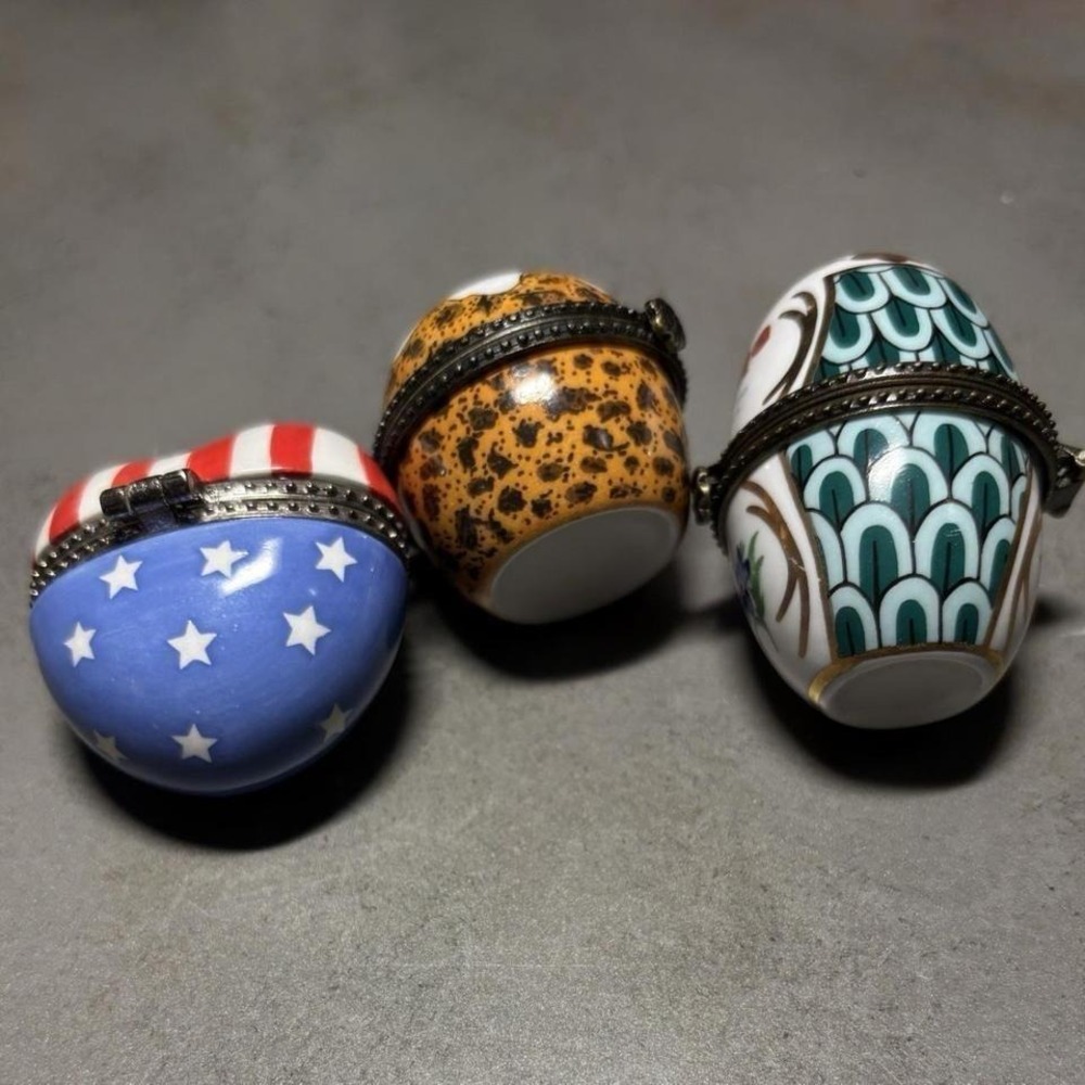 Vtg Miniature Porcelain Hinged Trinket Boxes Heart Egg Christmas Pudding Mini - Picture 4 of 4